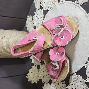 BEAR FEET Girls sandals size 7